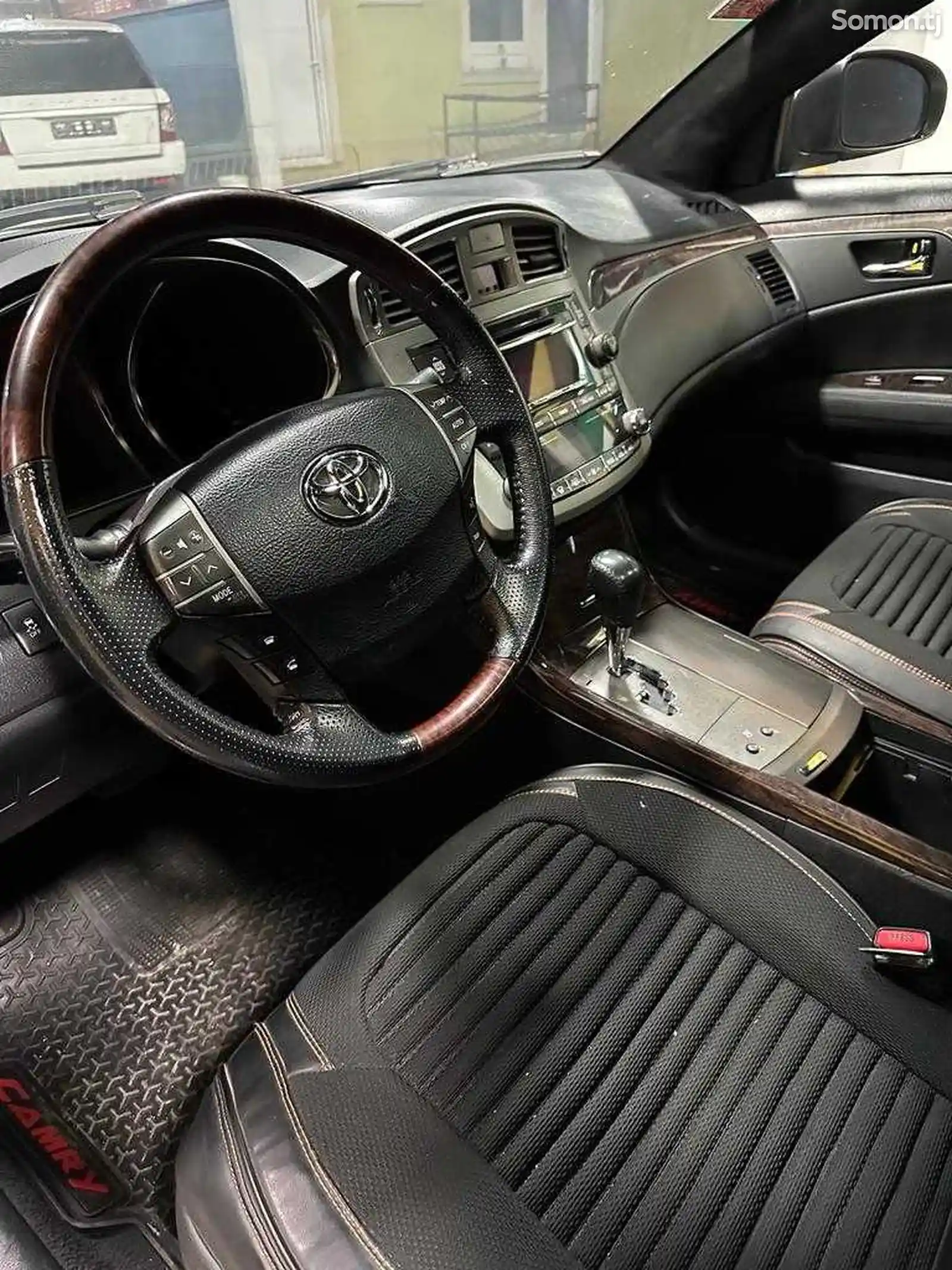 Toyota Avalon, 2011-9