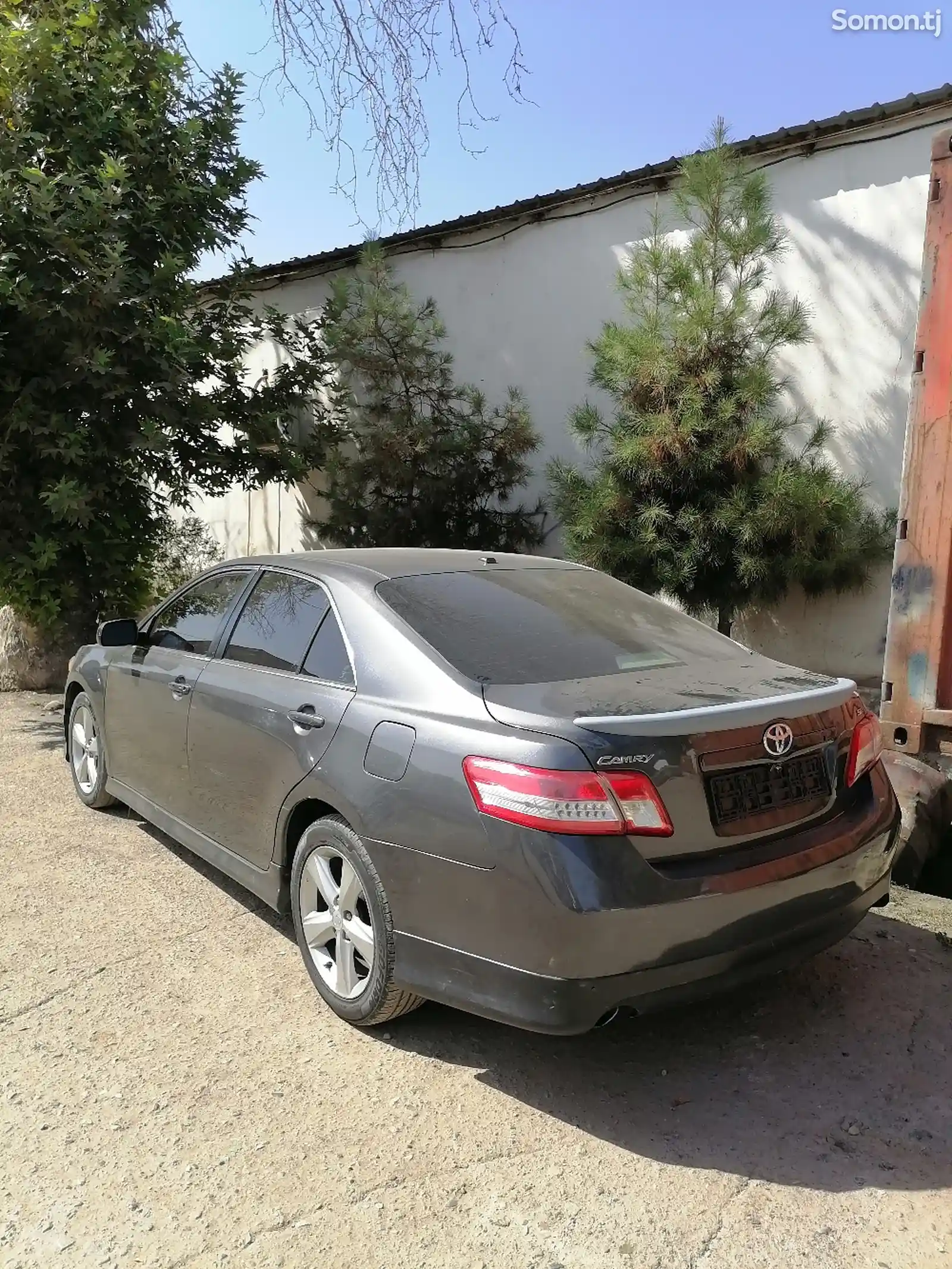 Toyota Camry, 2010-1