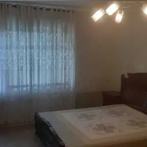 2-комн. квартира, 1 этаж, 85м², Ашан