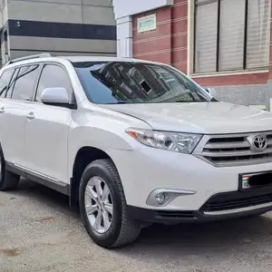 Toyota Highlander, 2012