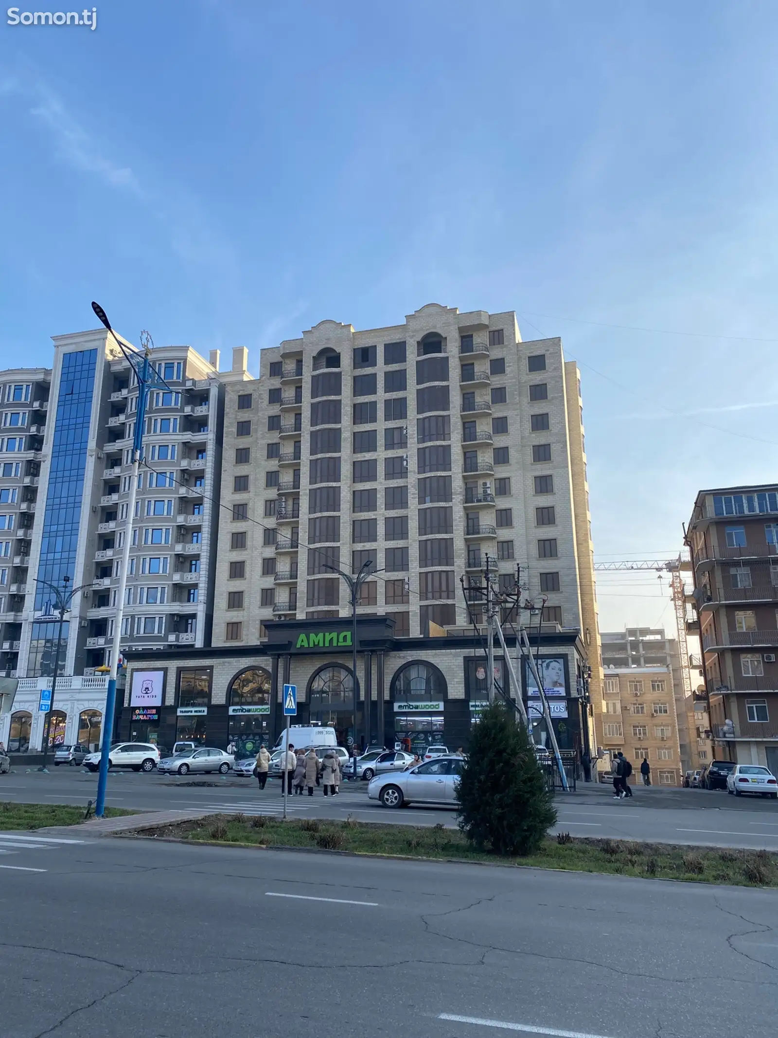 3-комн. квартира, 8 этаж, 146 м², 19 мкр дом - Амид-1