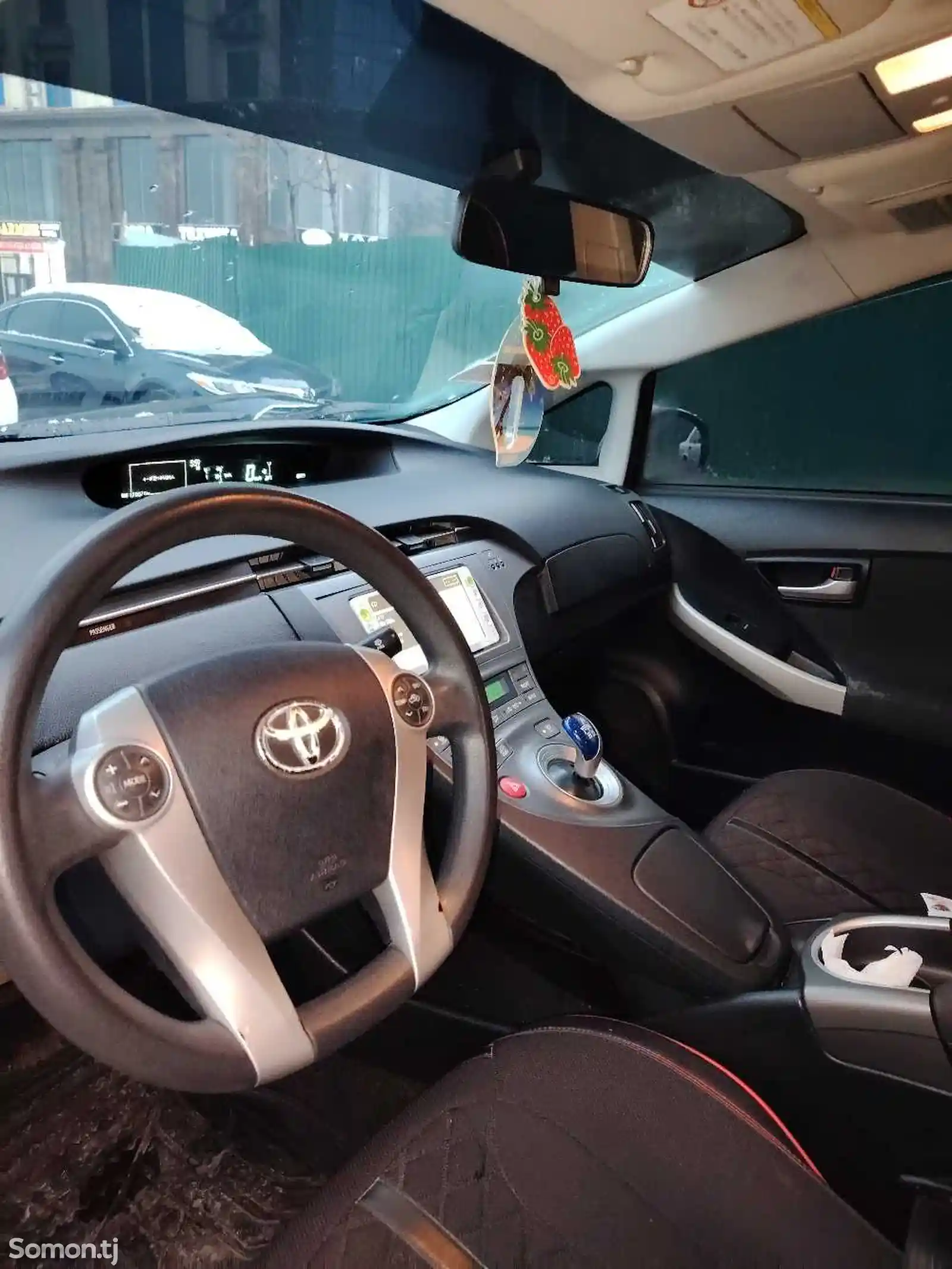Toyota Prius, 2013-11