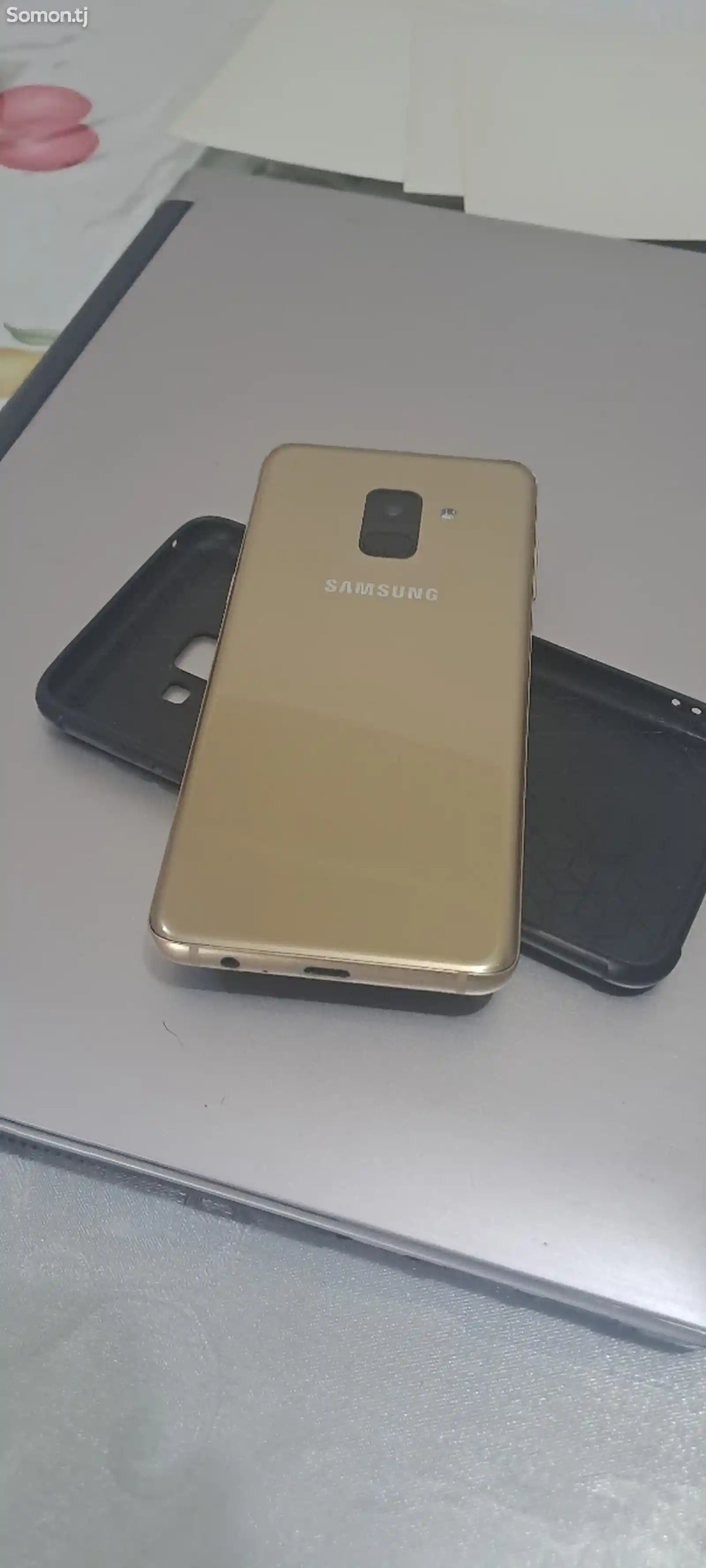 Samsung Galaxy A8-2