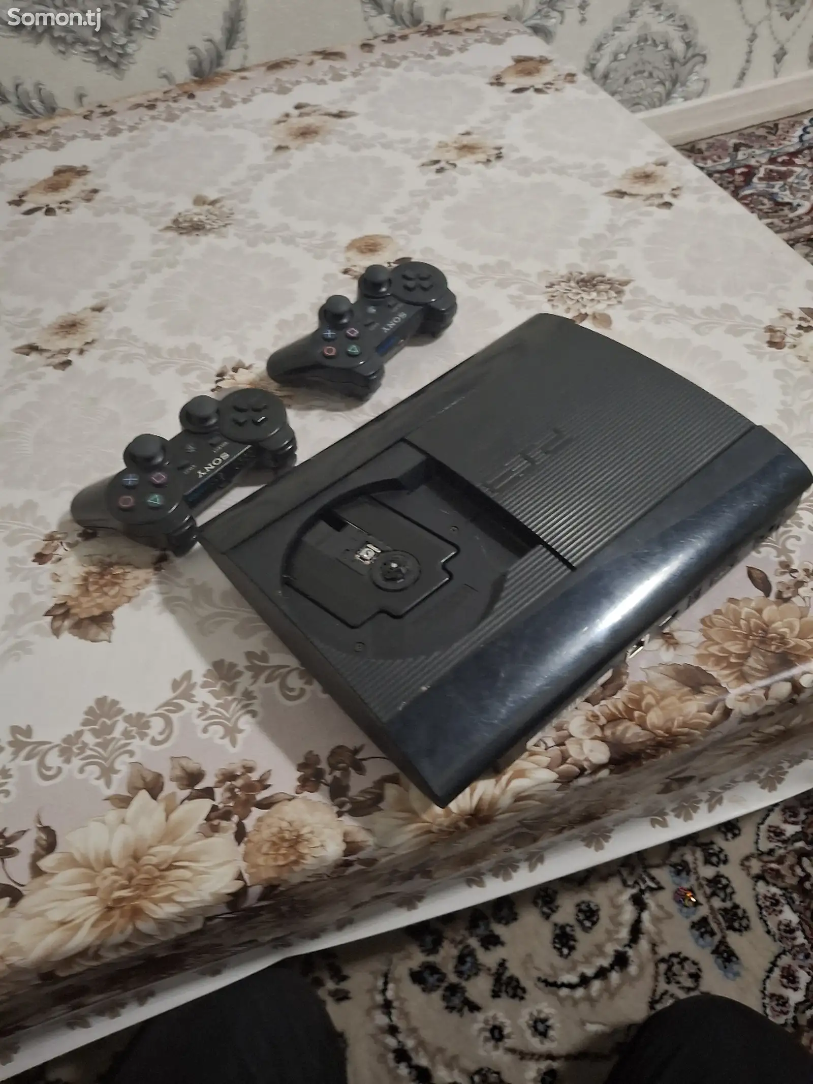 Игровая приставка Sony PlayStation 3-1