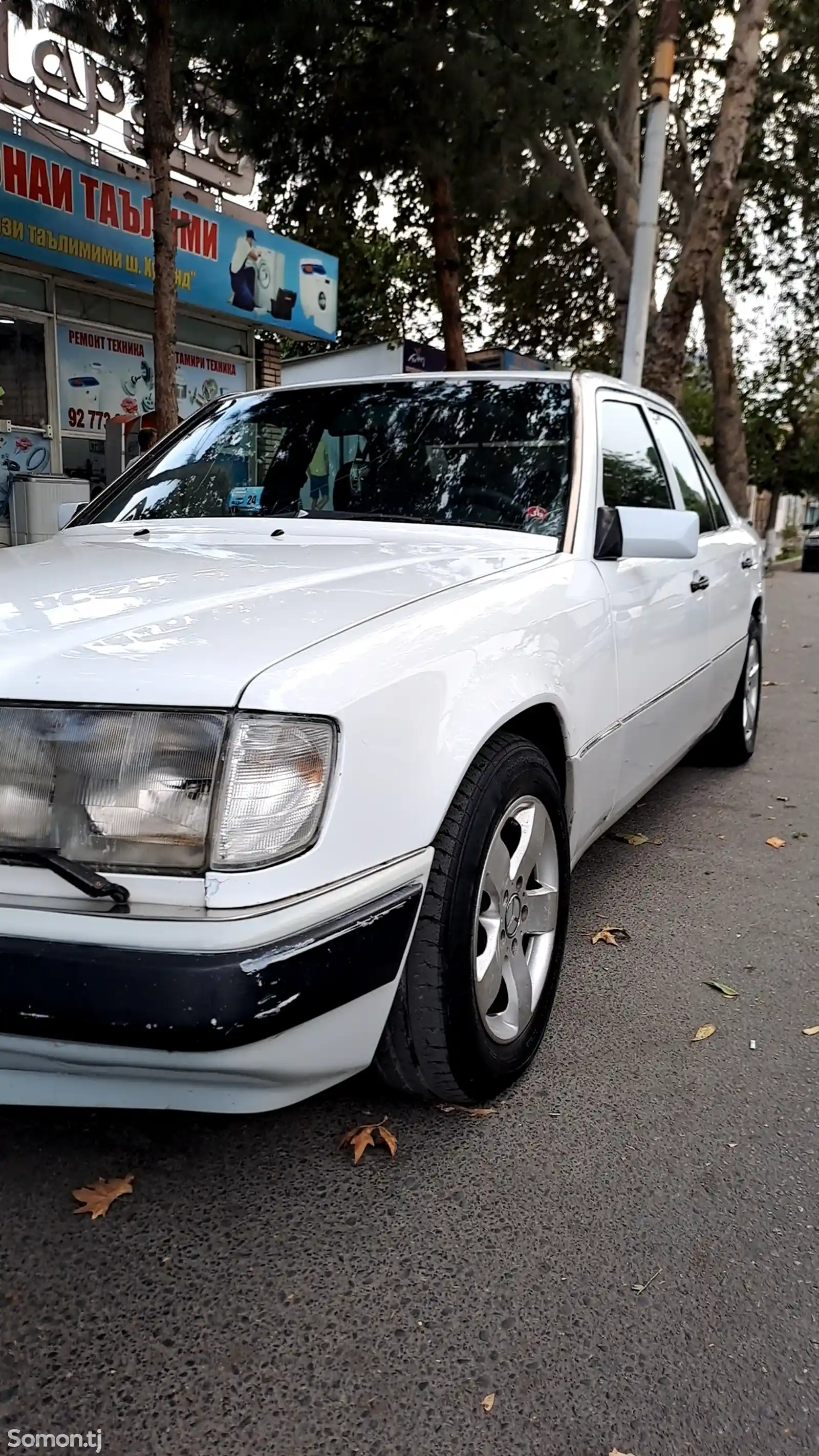 Mercedes-Benz W124, 1993-1