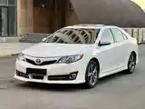 Toyota Camry, 2012-6