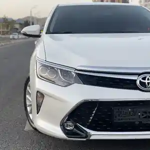 Toyota Camry, 2015