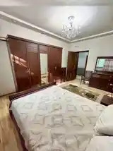 3-комн. квартира, 1 этаж, 80м², ул.М.Турсунзода 8 В 17-7