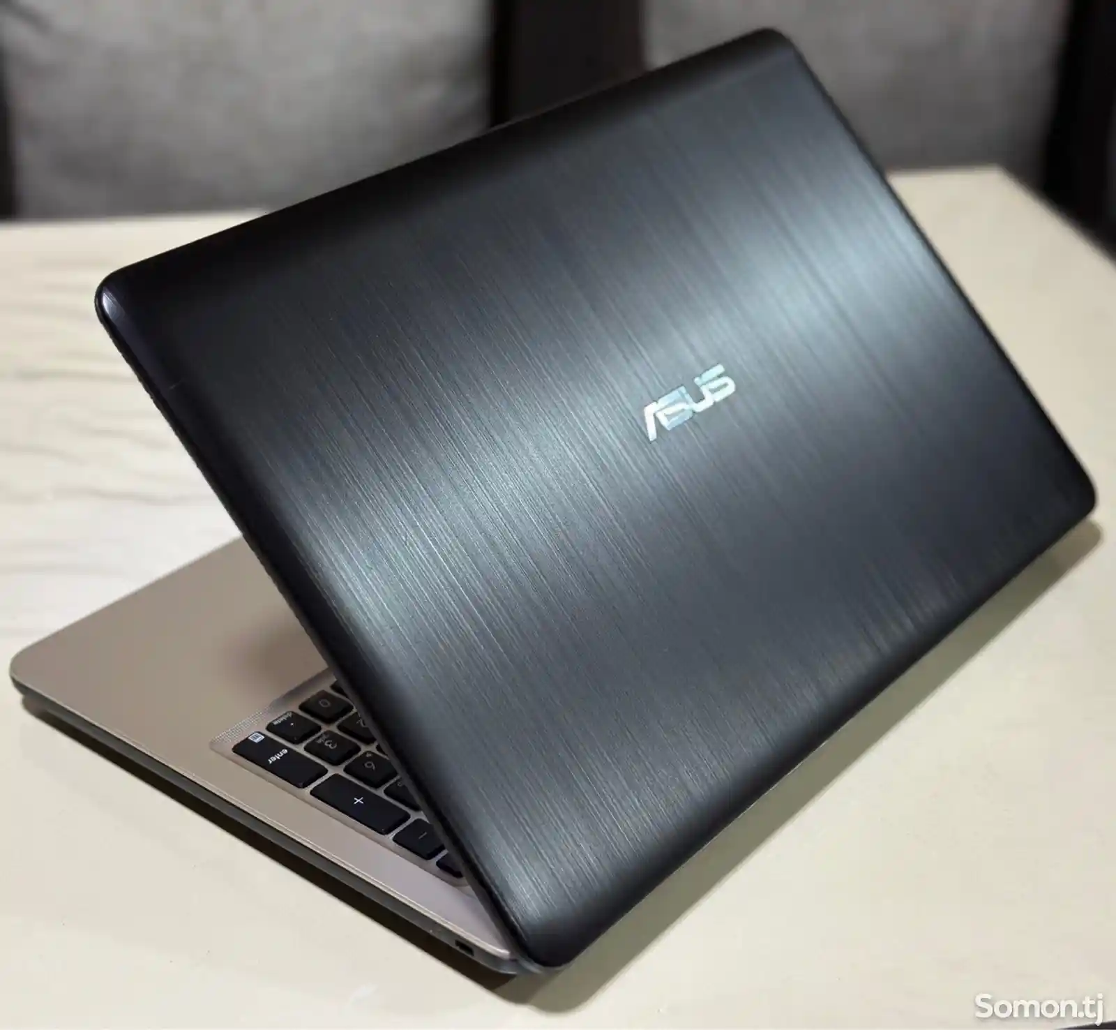 Ноутбук Asus Vivobook X540 i7-7gen-4