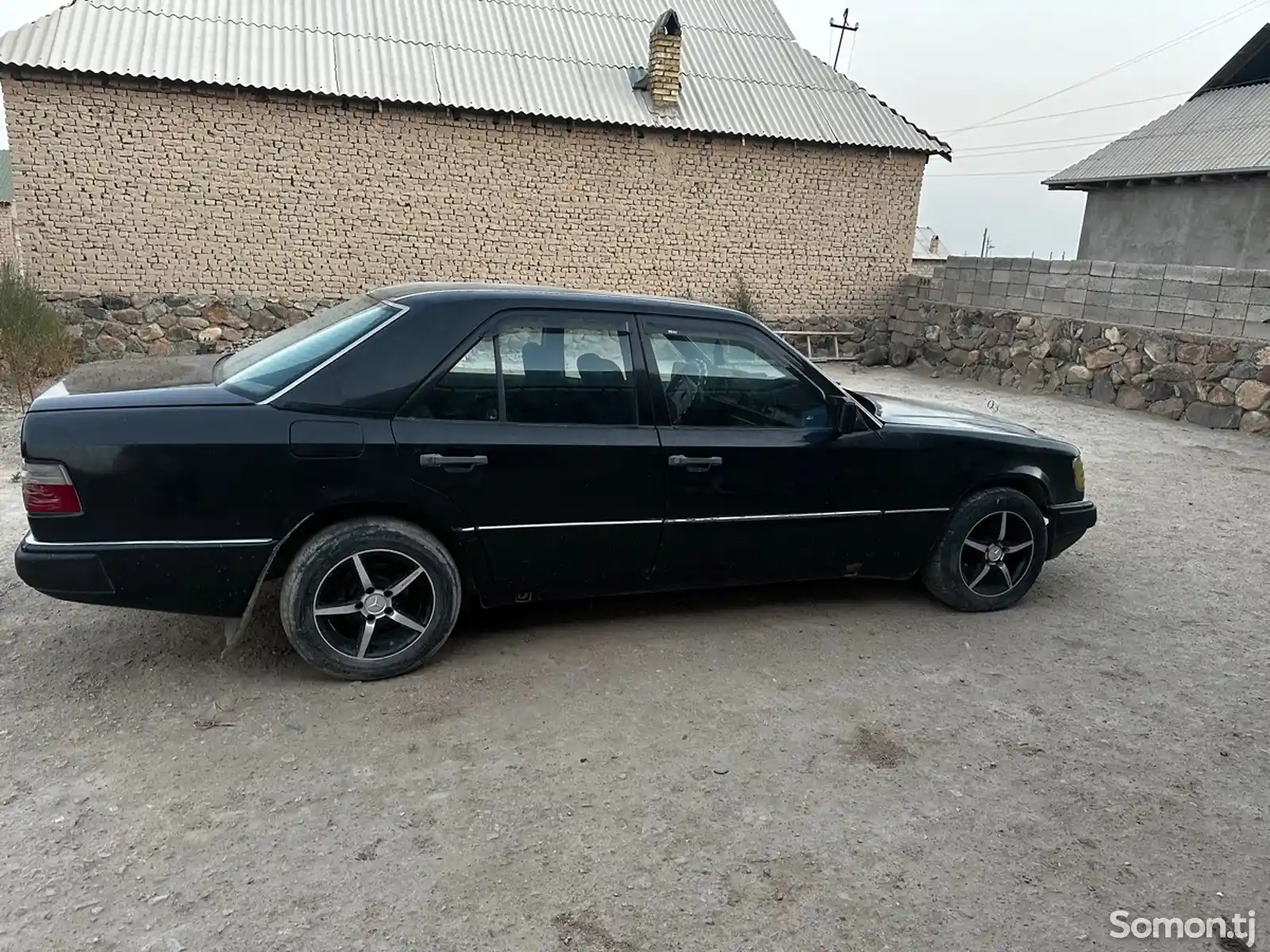 Mercedes-Benz W124, 1985-3