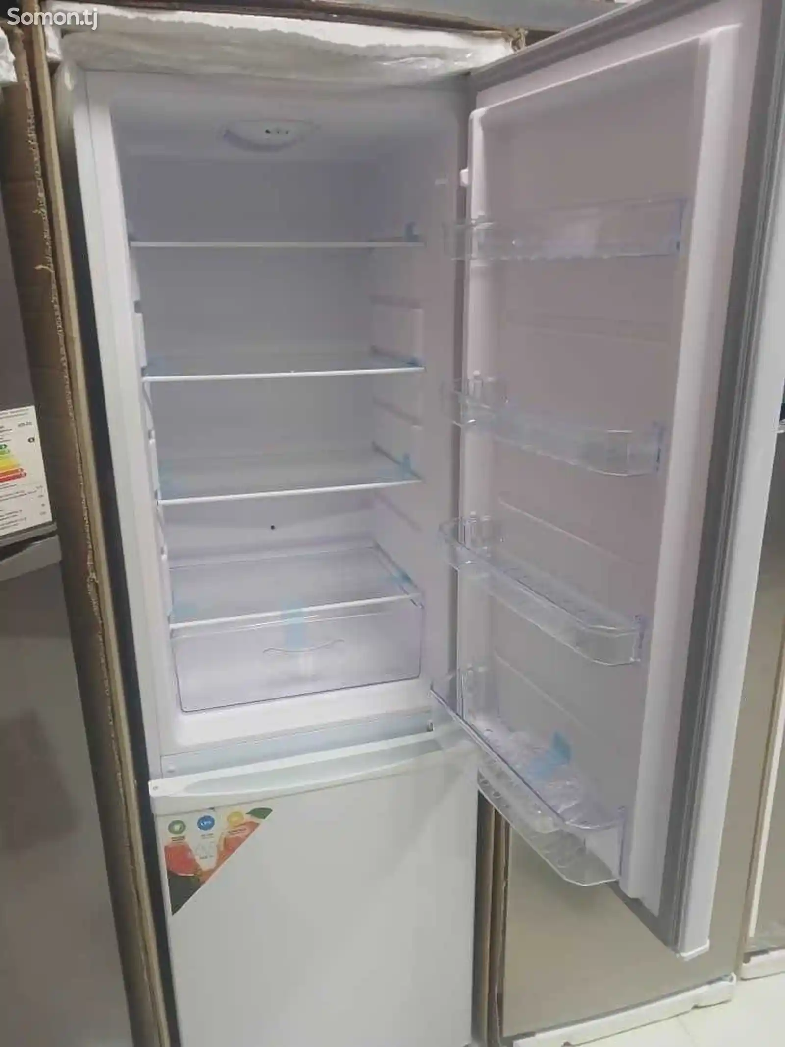 Холодильник Ferre-6