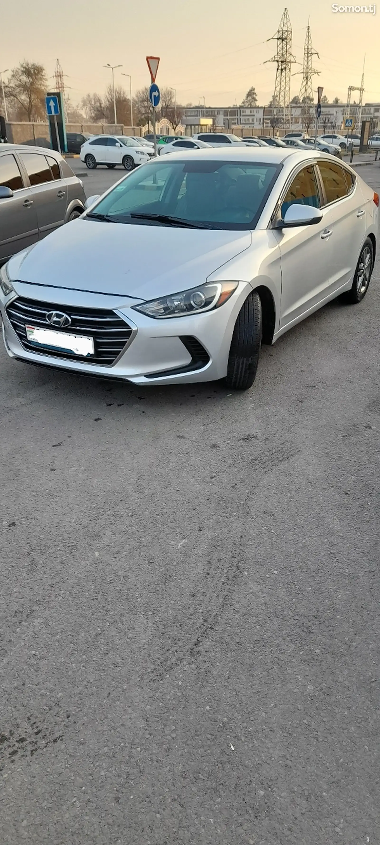 Hyundai Elantra, 2017-1