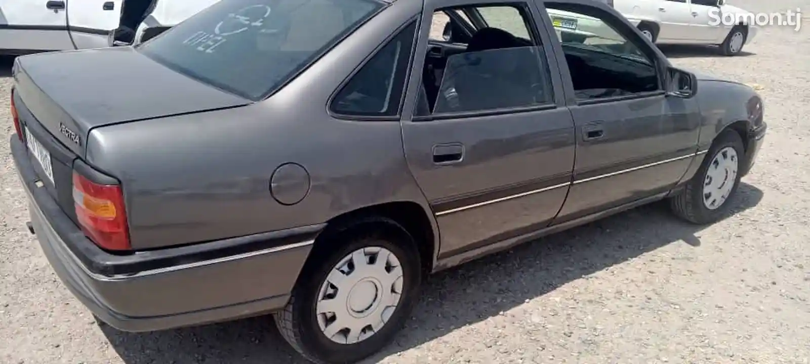 Opel Vectra A, 1992-3