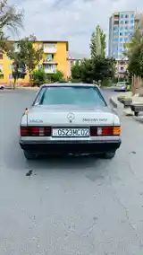 Mercedes-Benz W124, 1985-3