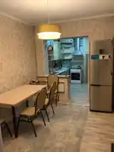 3-комн. квартира, 5 этаж, 80м², 112 мкр, Газпром-7