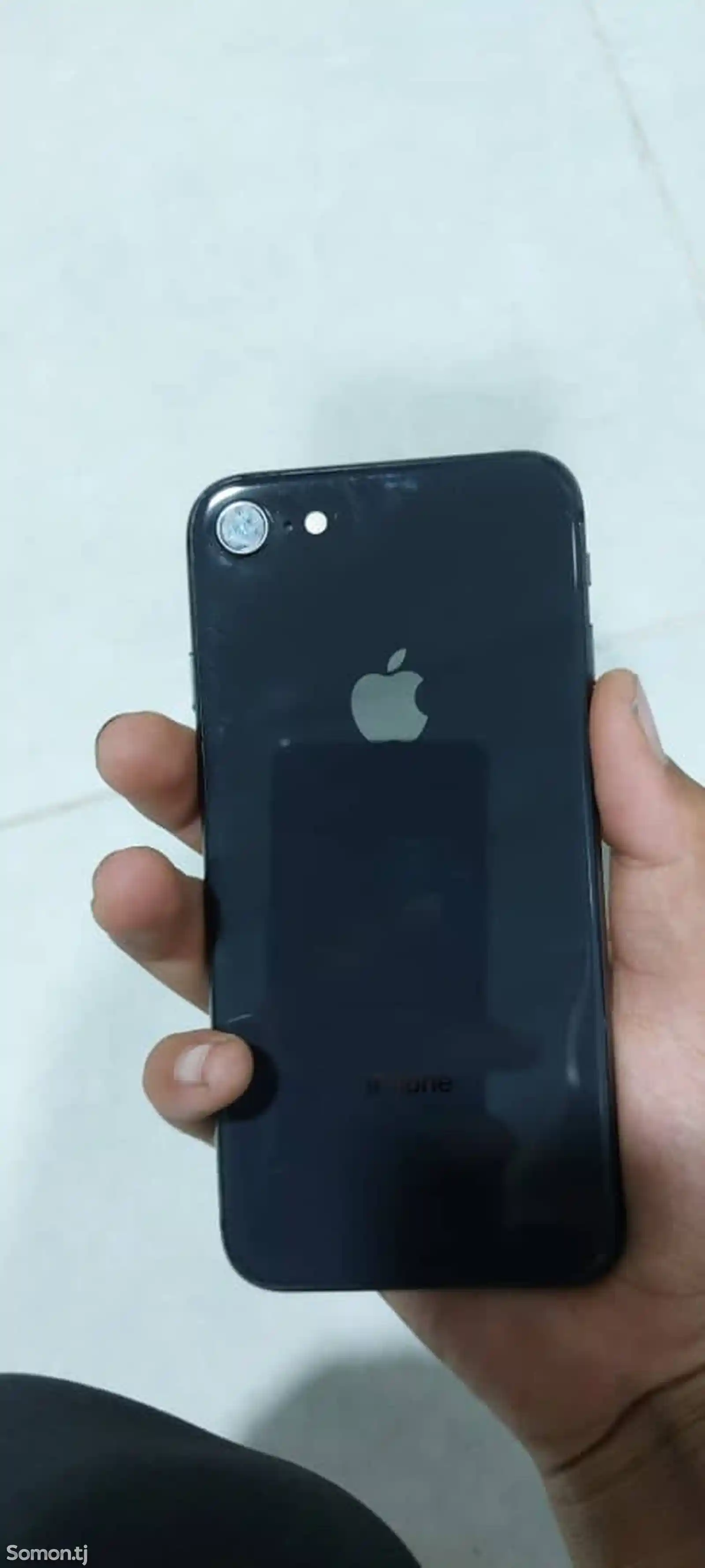 Apple iPhone 8, 64 gb-1