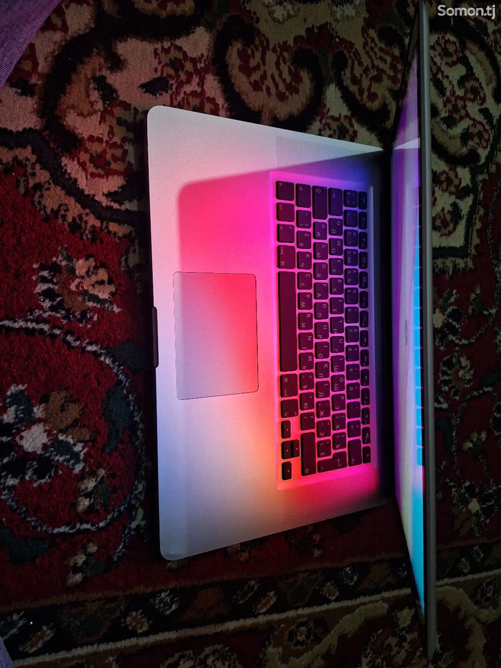 Ноутбук Apple MacBook Pro i7-1