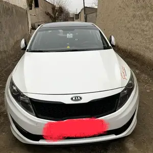 Kia K5, 2011