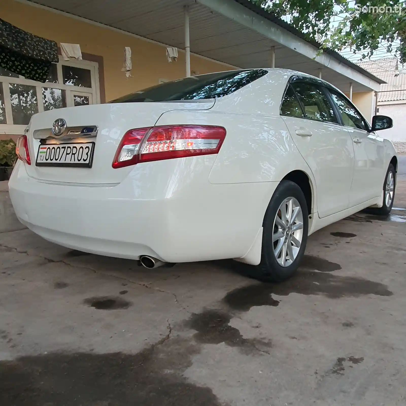 Toyota Camry, 2010-1