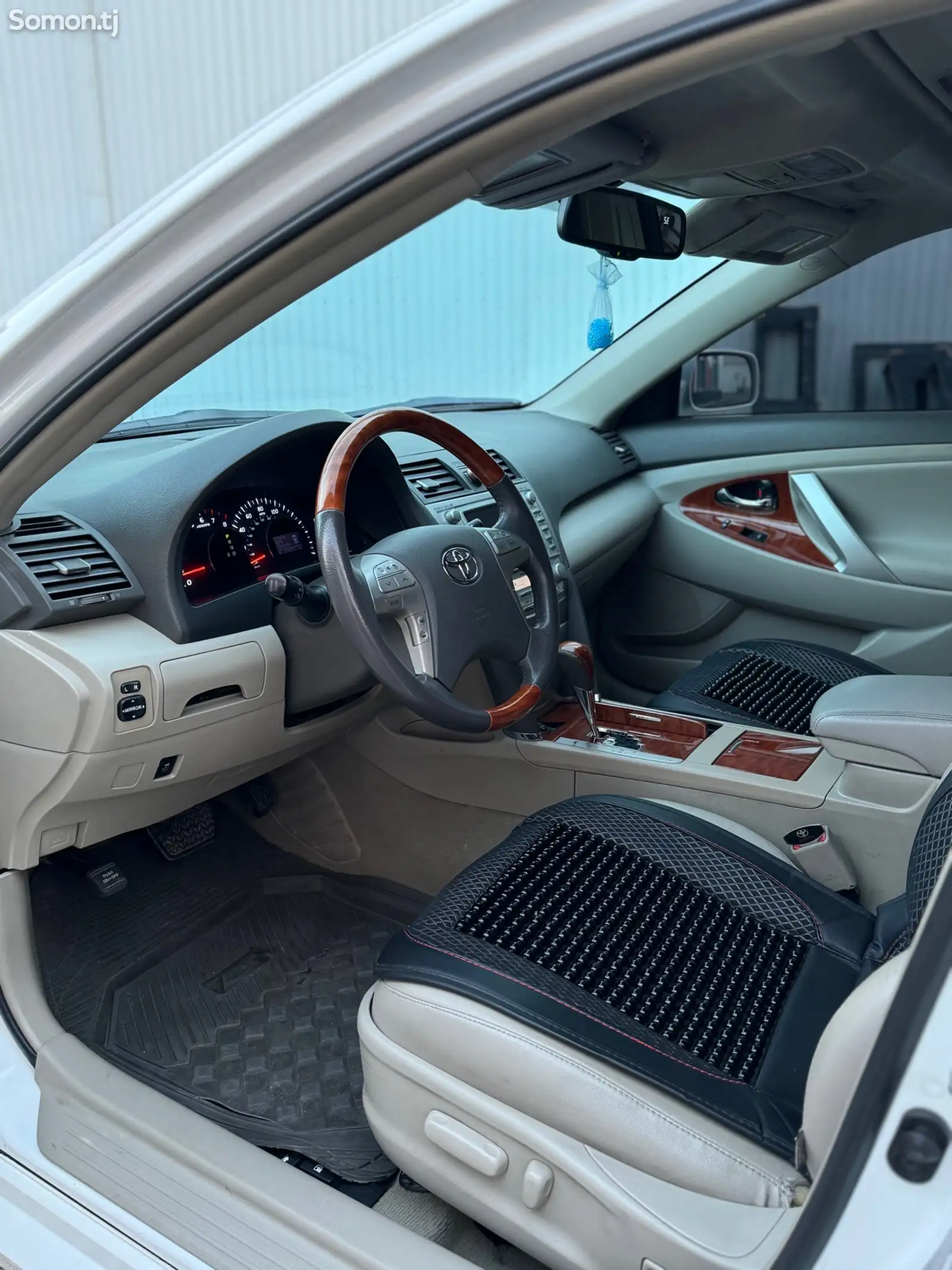 Toyota Camry, 2011-6