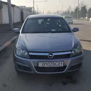 Opel Astra H, 2004