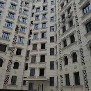 2-комн. квартира, 3 этаж, 72 м², И.Сомони, Пединститут, Сафо