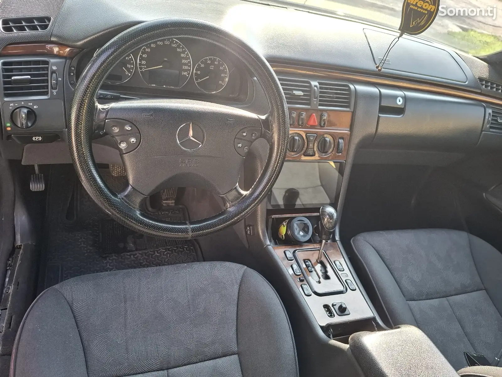 Mercedes-Benz E class, 2000-1