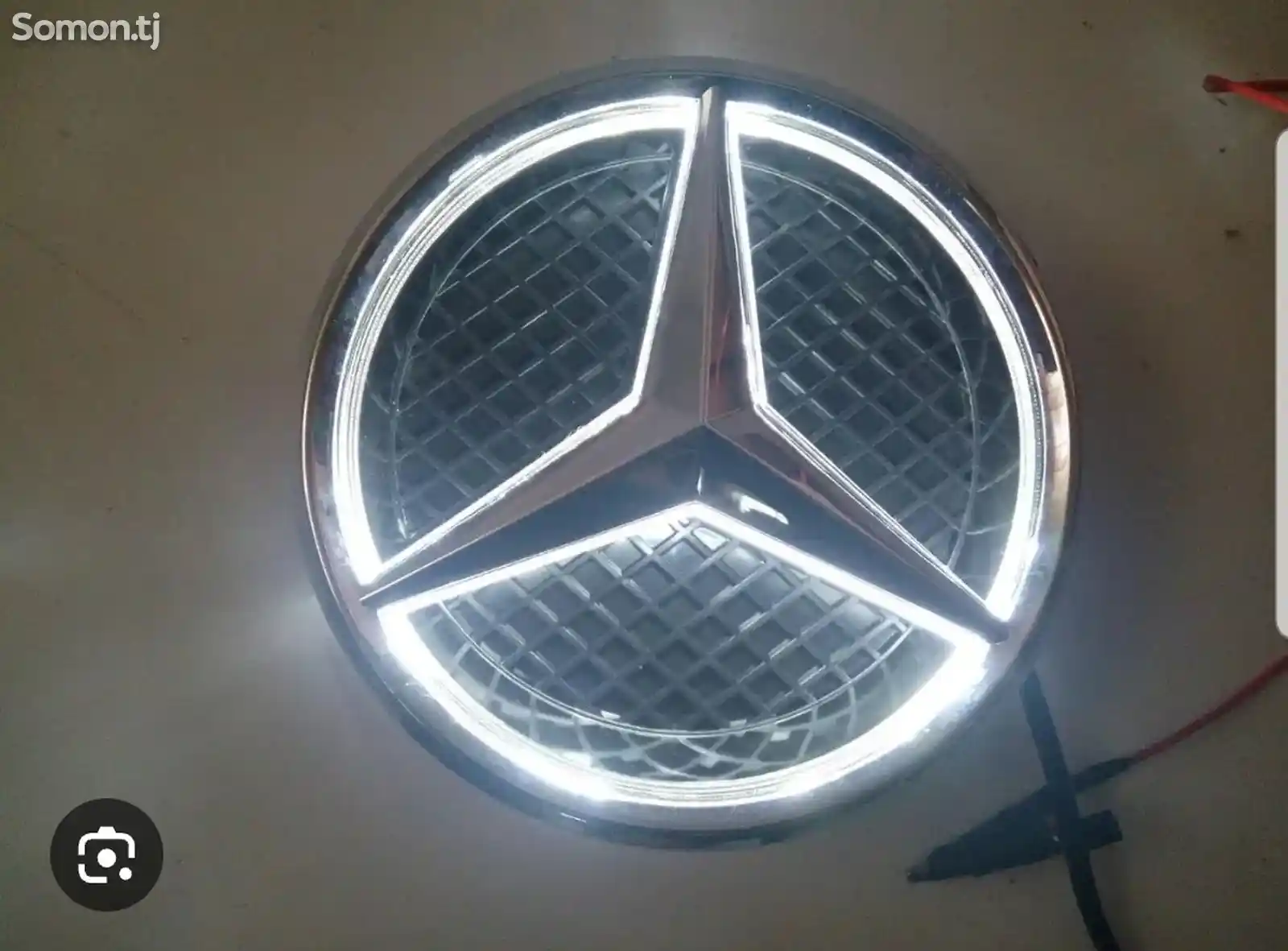 Знак облицовки Mercedes W212 W204 с подсветкой-1