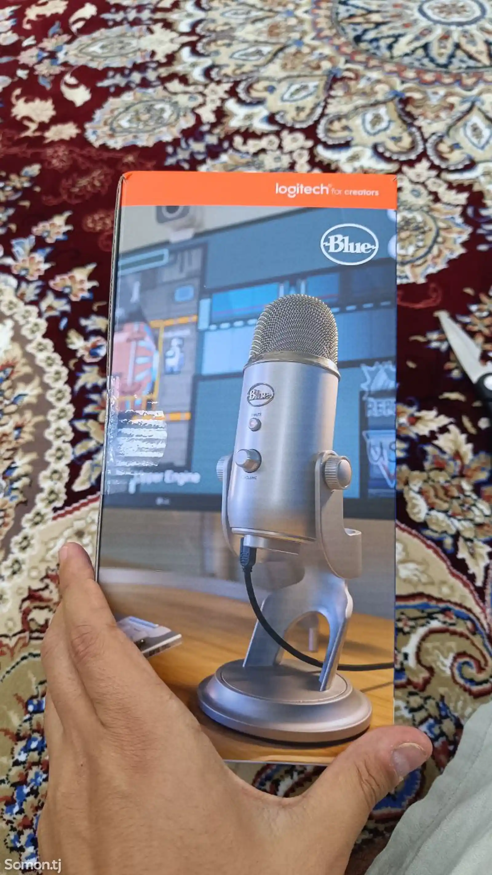 USB Микрофон Blue Yeti-1