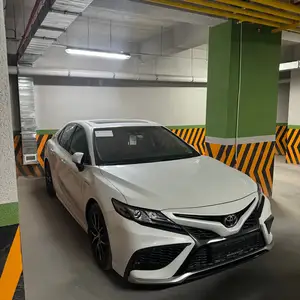 Toyota Camry, 2023