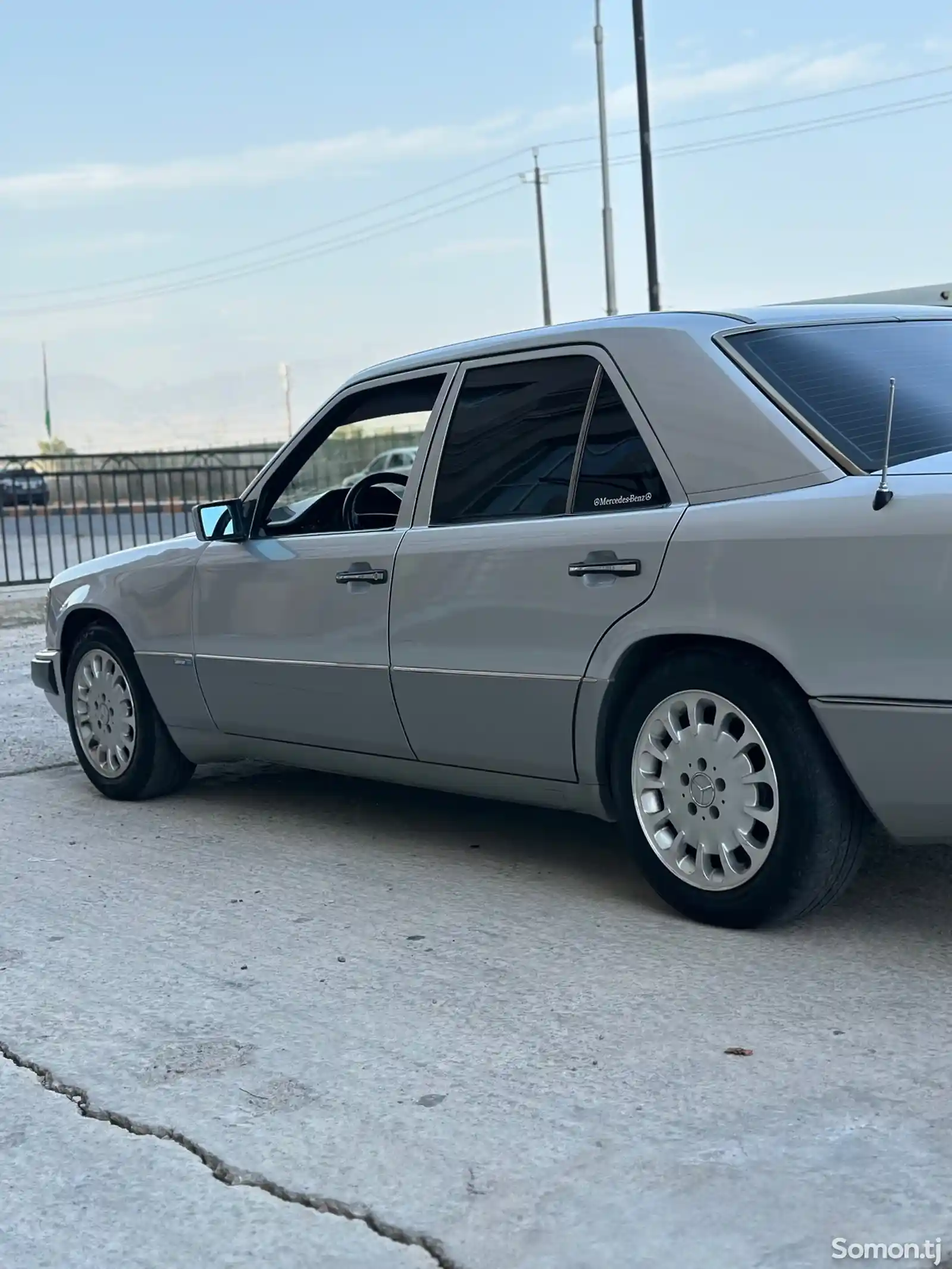 Mercedes-Benz W124, 1992-5