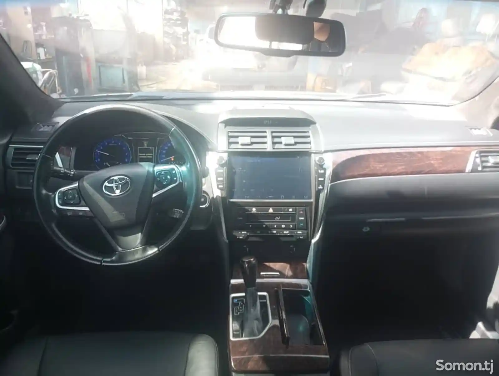 Toyota Camry, 2017-4