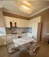 2-комн. квартира, 10 этаж, 73м², Дом печать-10