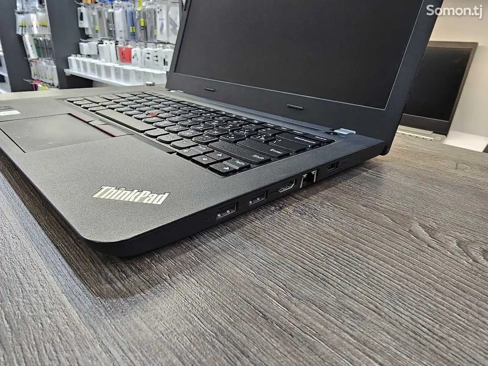 Ноутбук Lenovo Core i3-5005U / 8Gb / Radeon R5 M200 2Gb / Ssd 256Gb-6