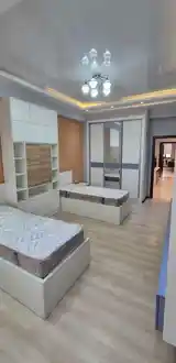 3-комн. квартира, 13 этаж, 140м², Шохмансур-9