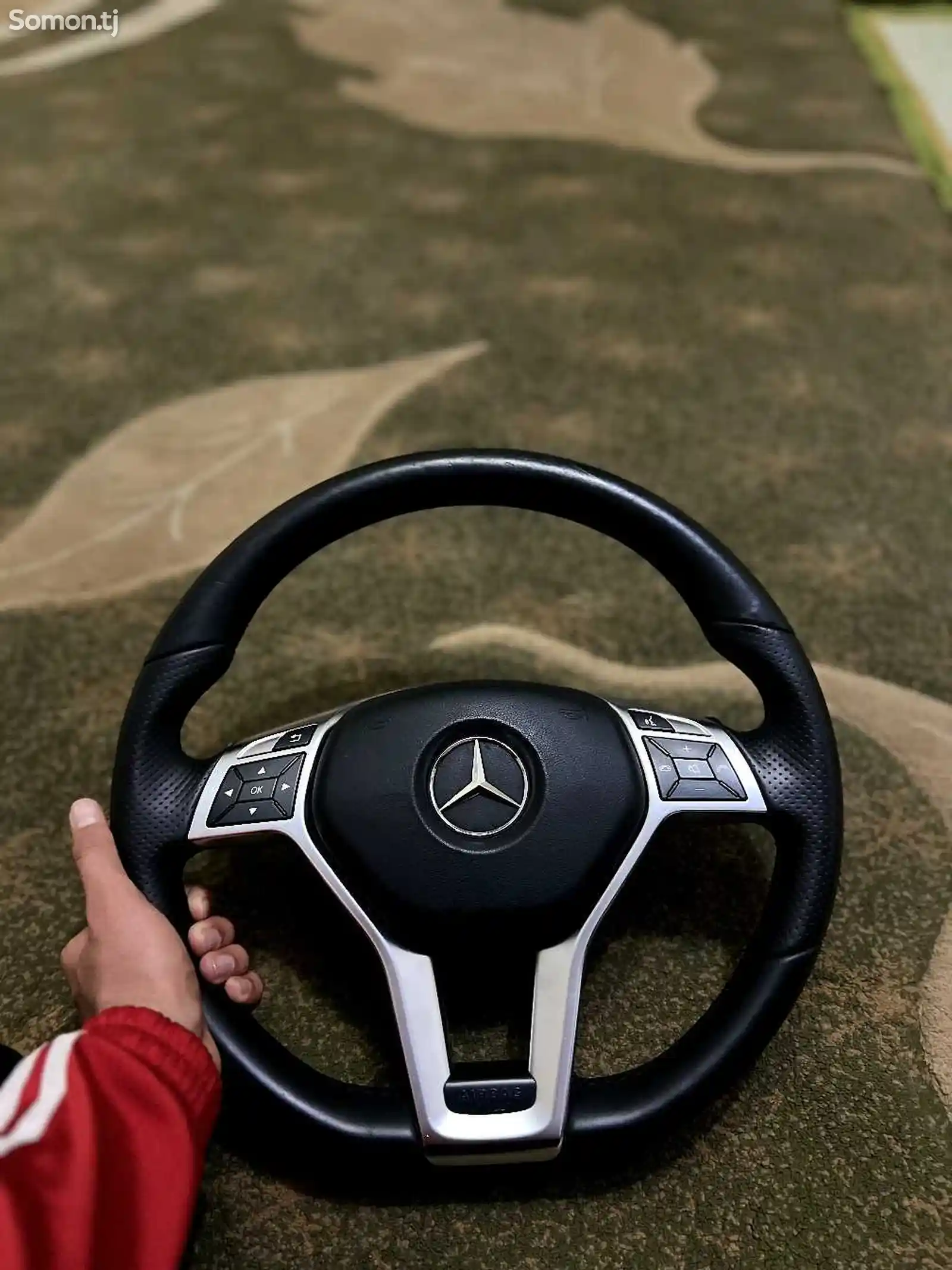 Руль от Mercedes-Benz w212R-1