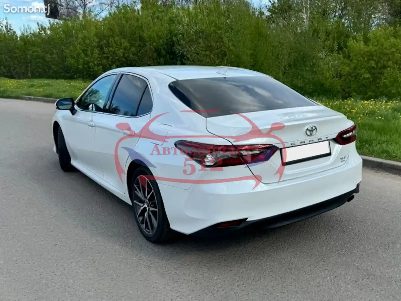 Ручка двери передний наружный правый от Toyota Camry 2021-8