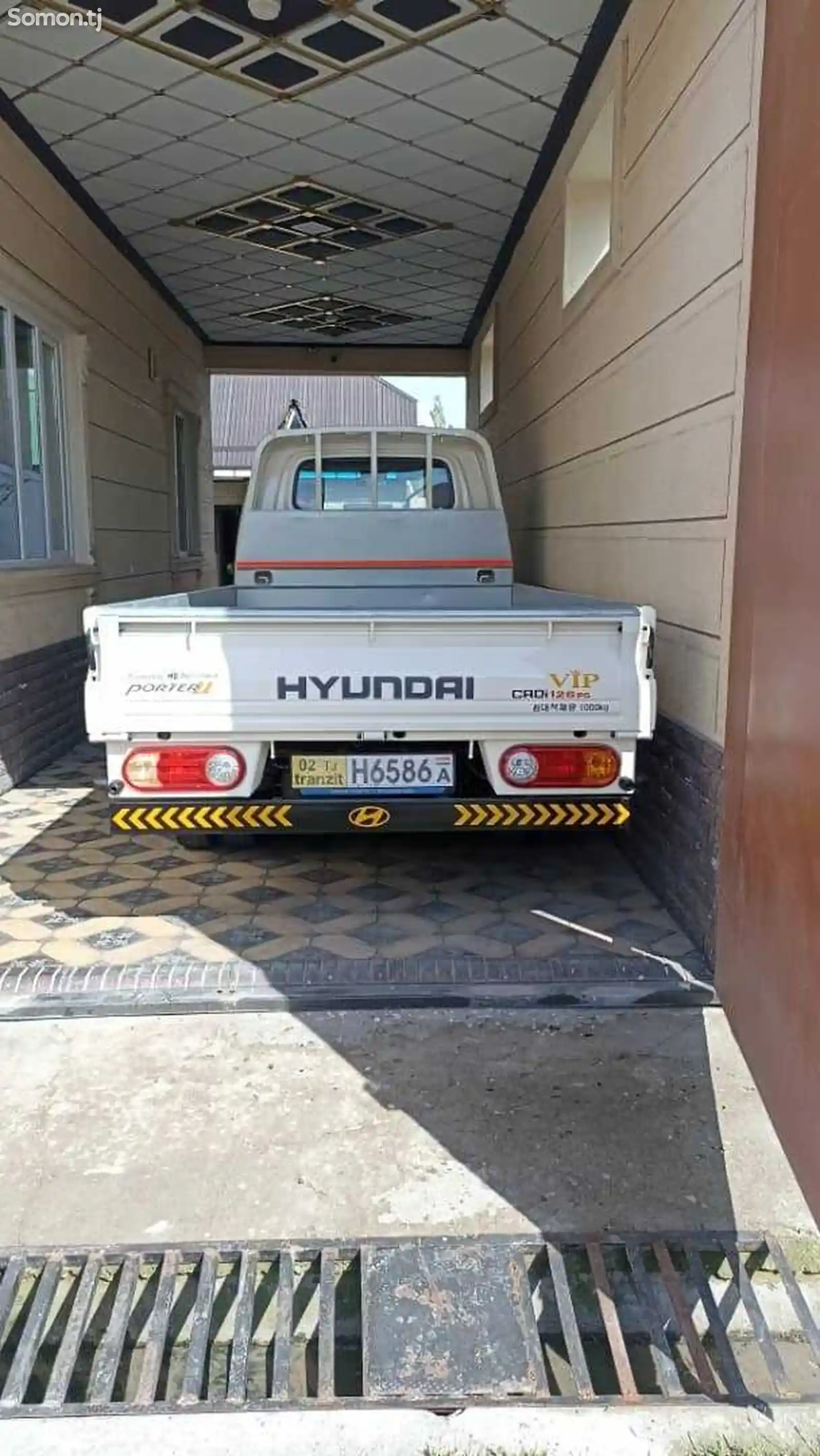 Бортовой автомобиль Hyundai Porter, 2012-3