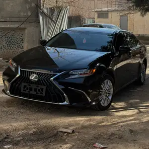 Lexus ES series, 2014