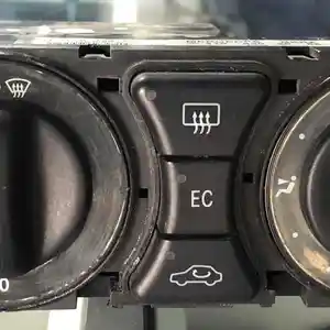 Блок управления климат-контролем Mercedes E-Class W210