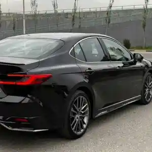 Toyota Camry, 2024