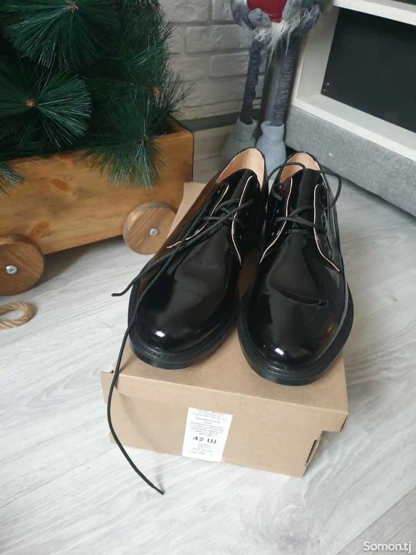 Мужские лакированные туфли-2