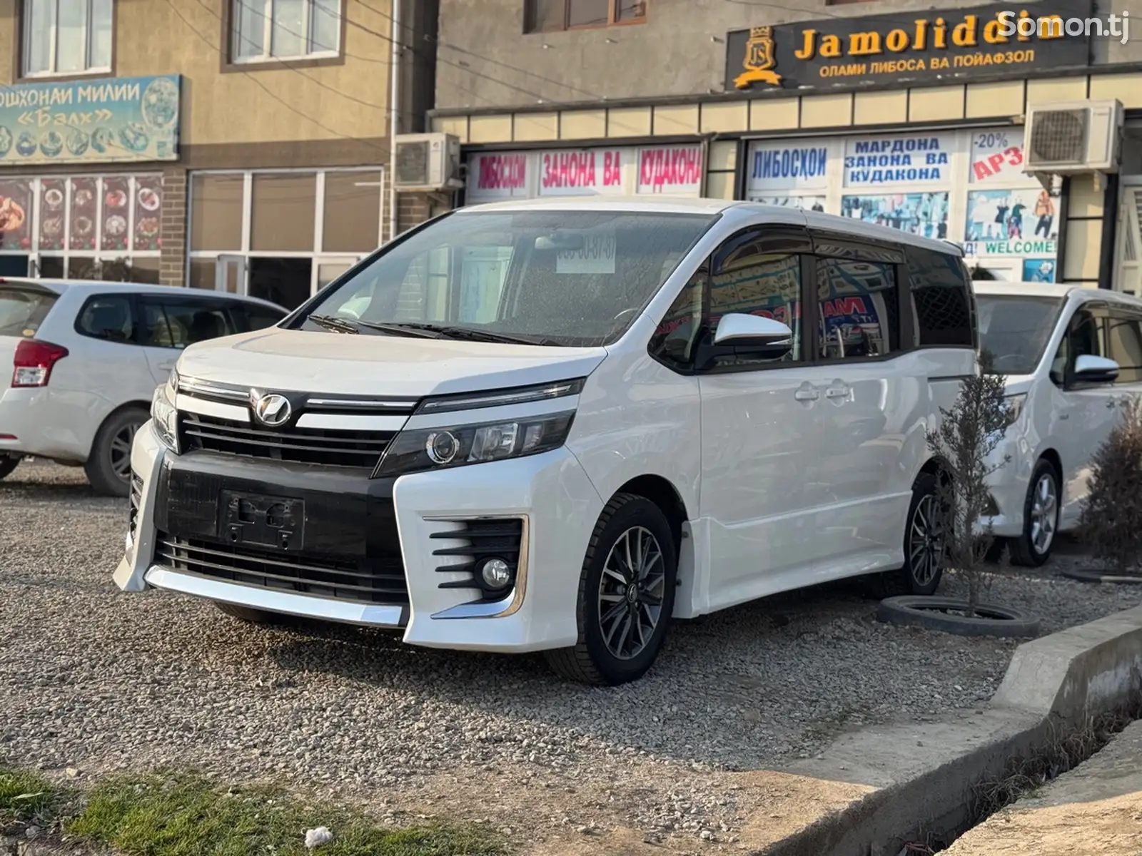 Toyota Voxy, 2014-1