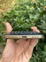 Blackberry Key2-4