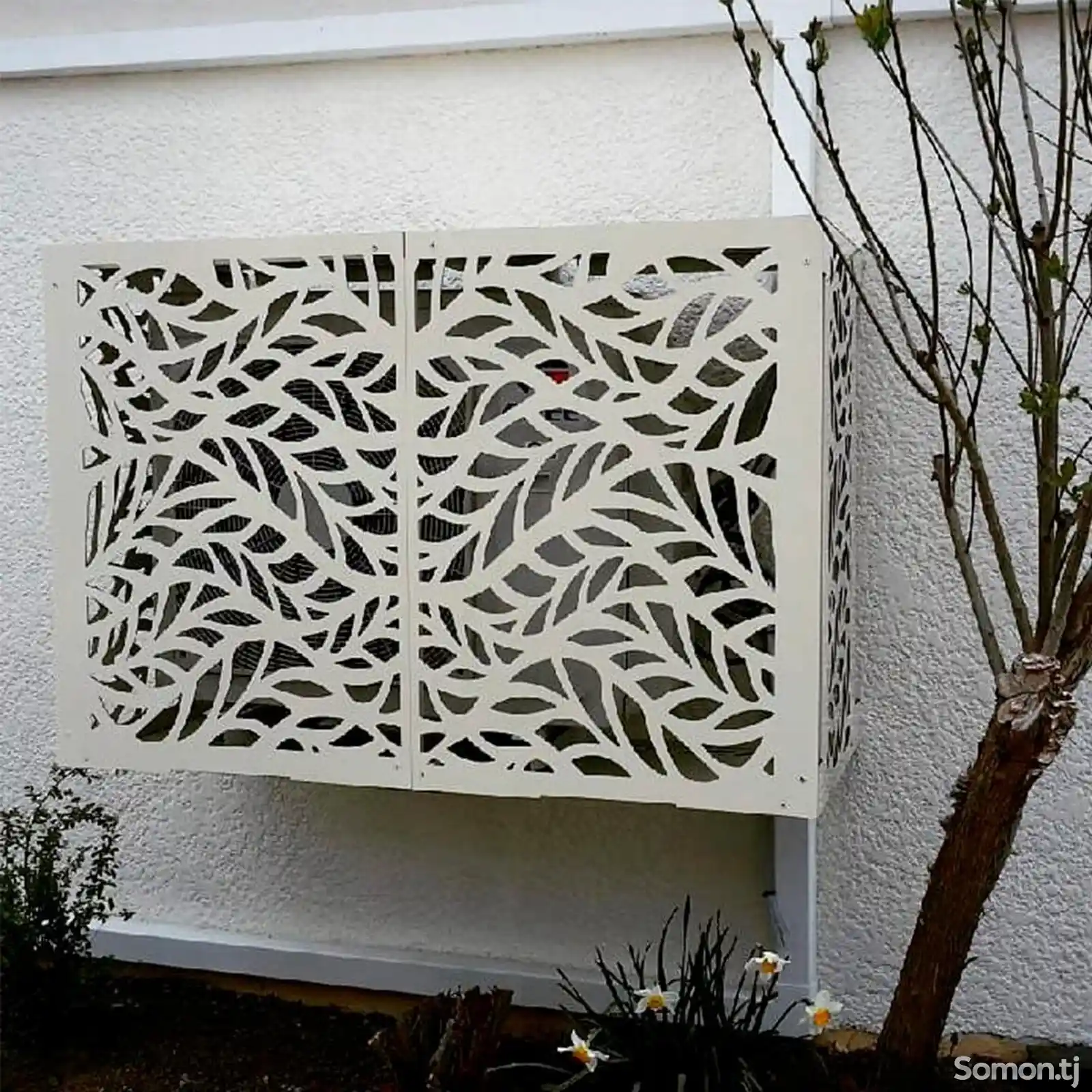 Декоративная решетка для кондиционера на фасаде дома-1