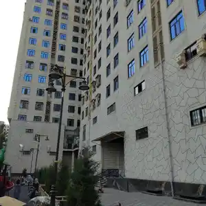 2-комн. квартира, 14 этаж, 67 м², Цирк рестаран якачинор
