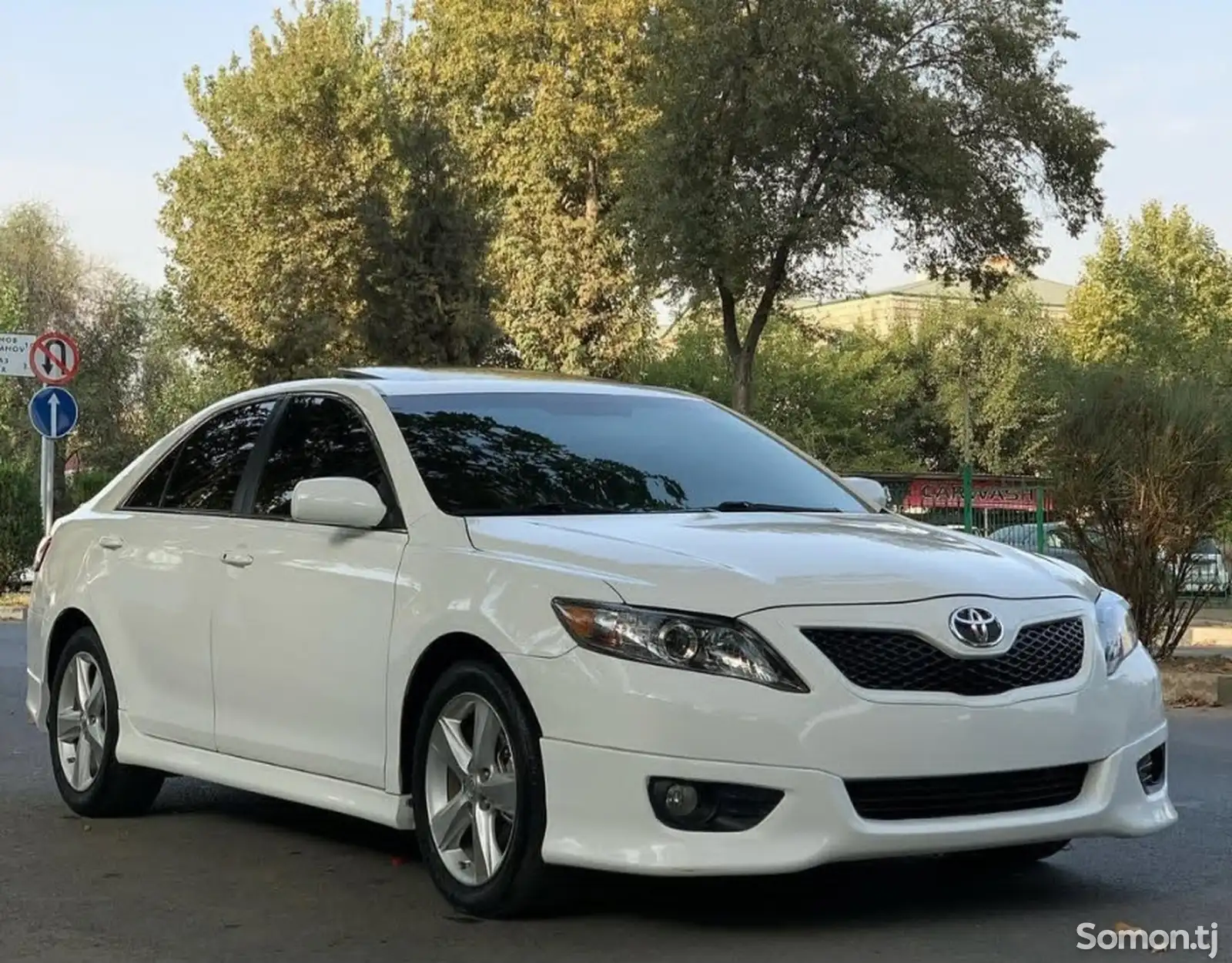 Toyota Camry, 2010-1