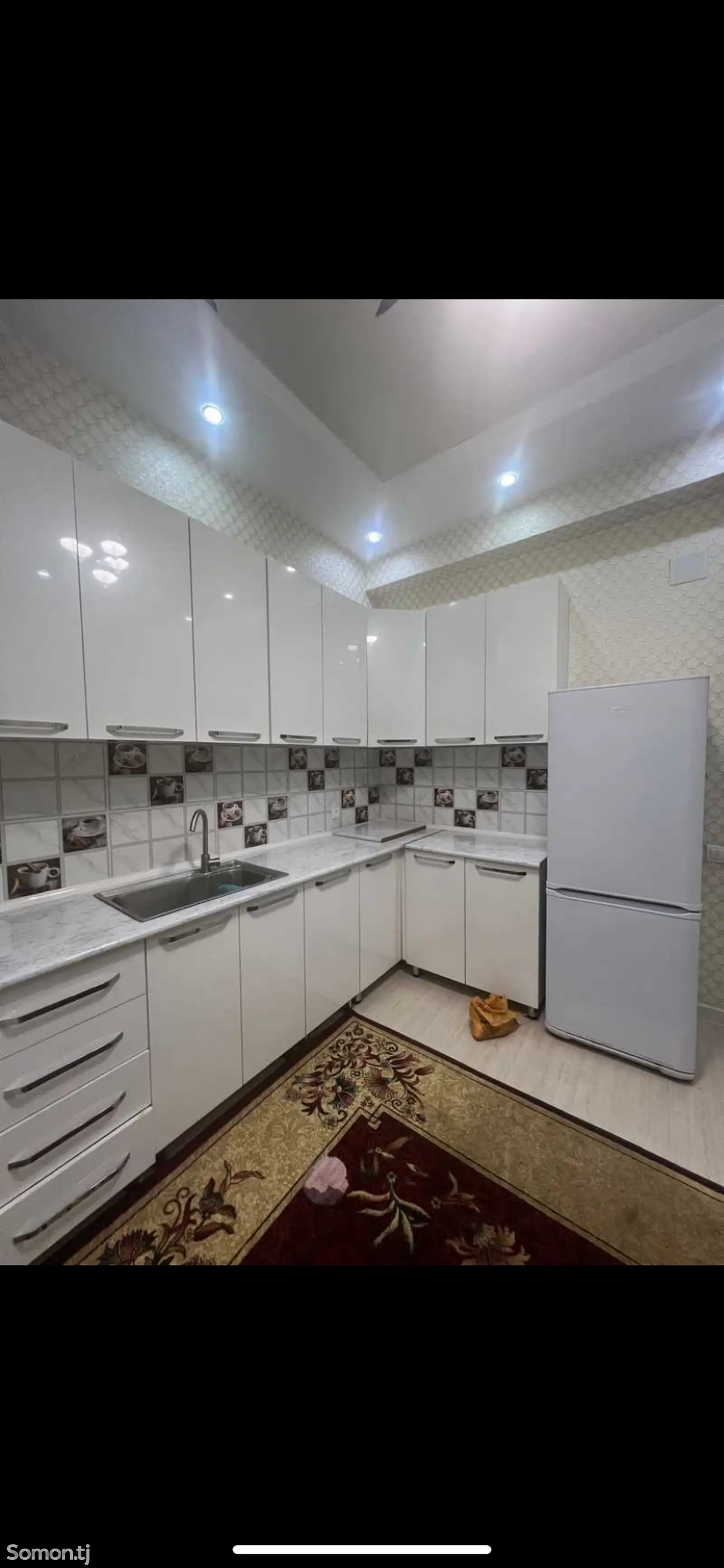 3-комн. квартира, 4 этаж, 80м², Сино, сирк-10