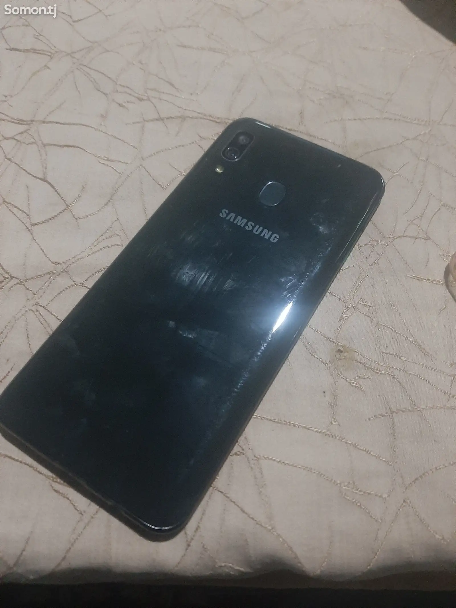 Samsung Galaxy A30