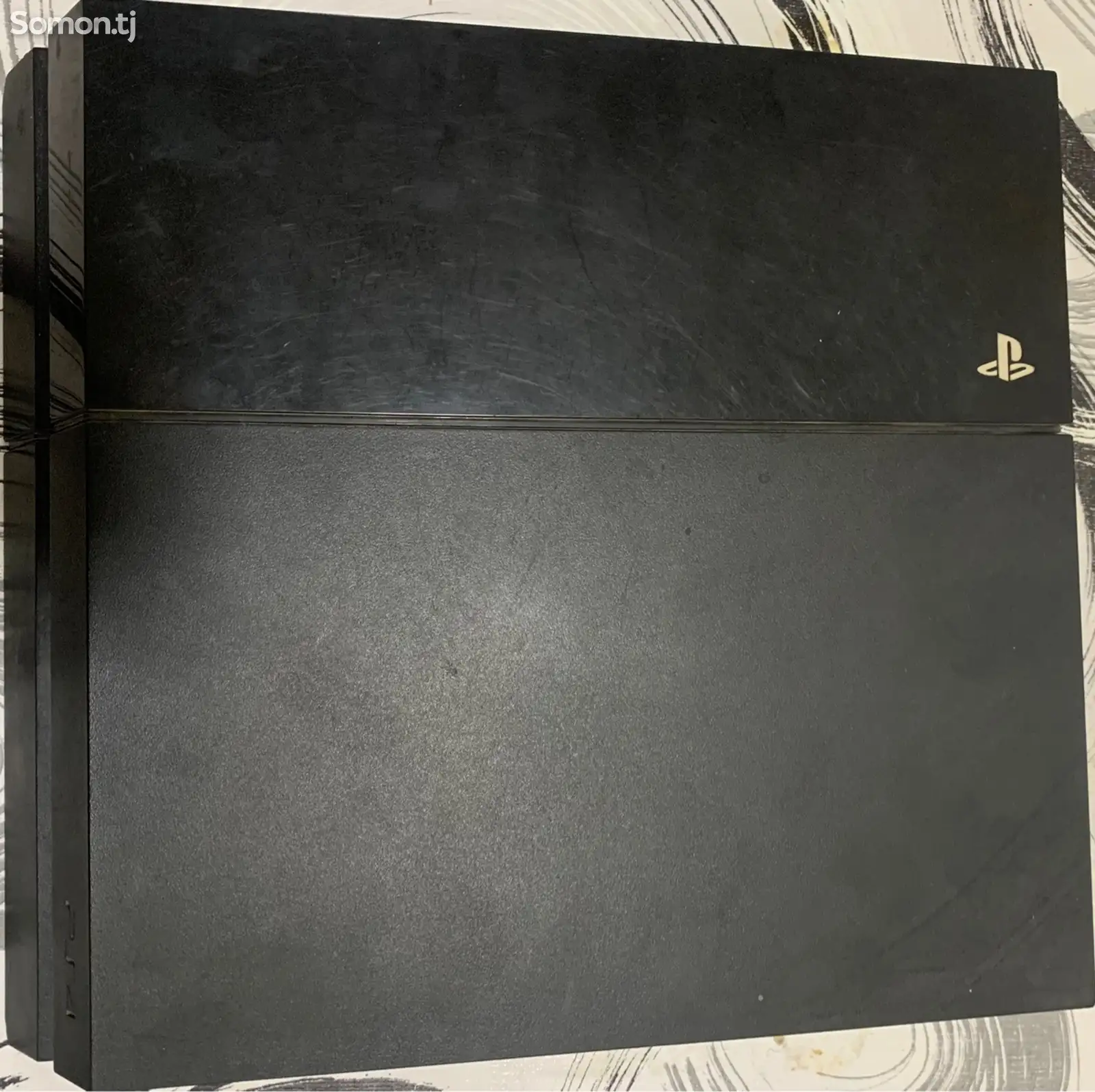 Игровая приставка Sony PlayStation 4